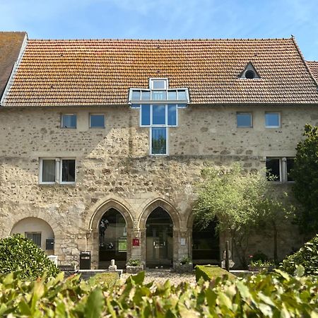 Hotel Abbaye Du Golf De Lesigny Dış mekan fotoğraf