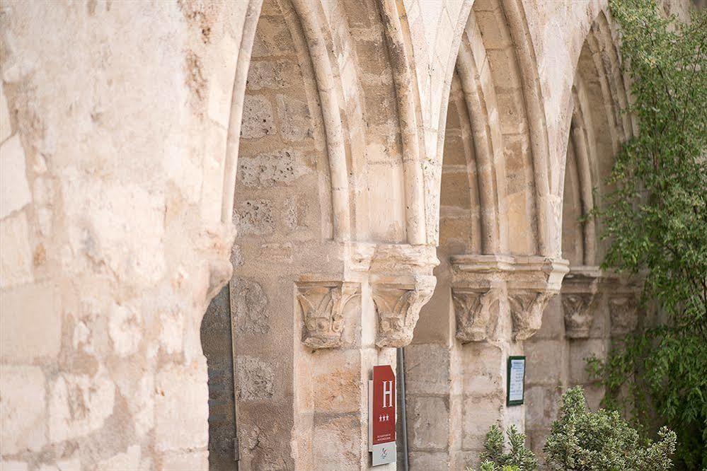 Hotel Abbaye Du Golf De Lesigny Dış mekan fotoğraf
