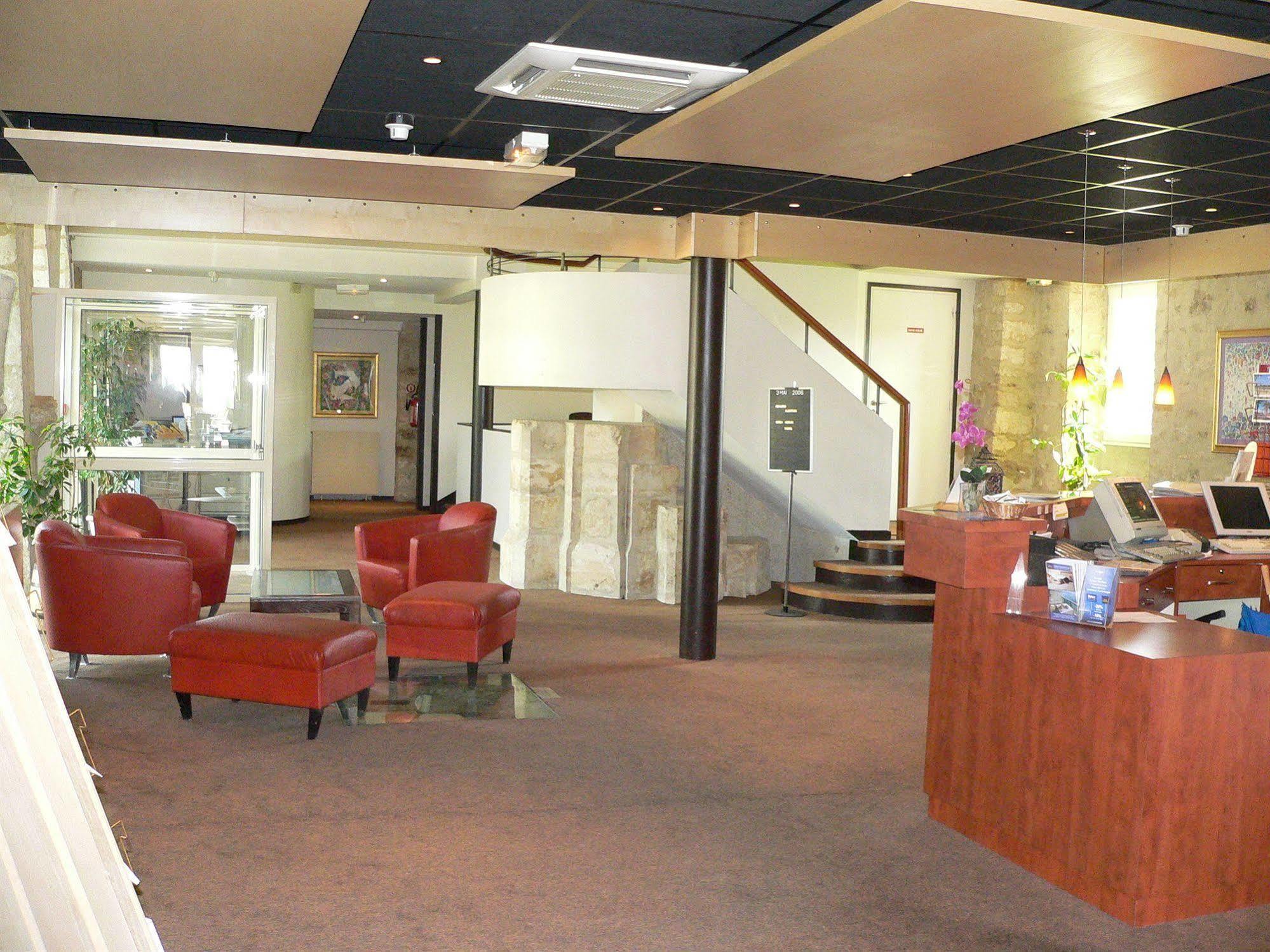 Hotel Abbaye Du Golf De Lesigny Dış mekan fotoğraf